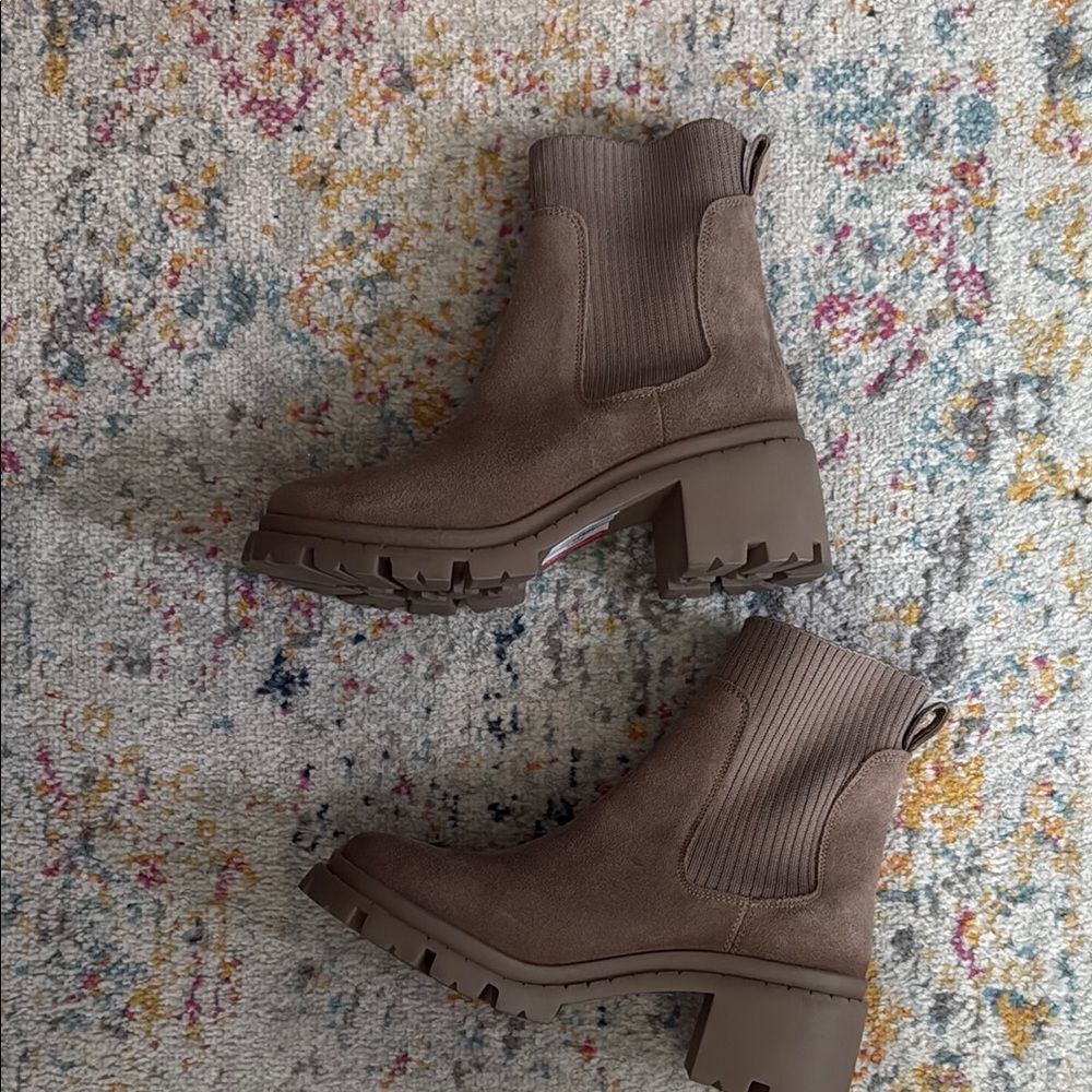 Steve Madden Boots